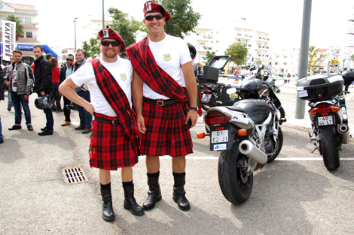 Portugal de Lés-a-Lés: 2 mil motos do Portugal de Lés-a-Lés chegaram a  Abrantes (C/ÁUDIO, VÍDEO E FOTOS)