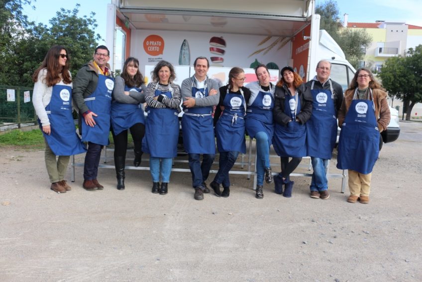 Projeto Prato Certo dá rodas à educação alimentar com fotos