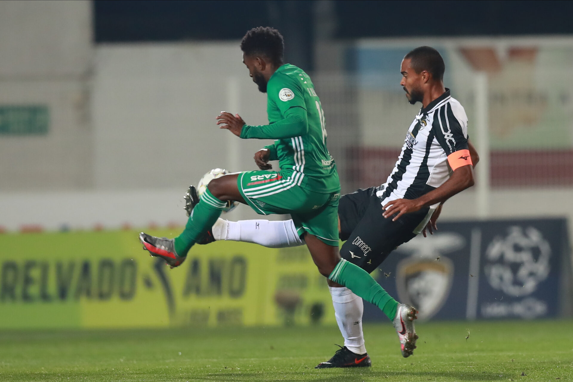 Bis de Beto dá vitória ao Portimonense no dérbi com o Farense