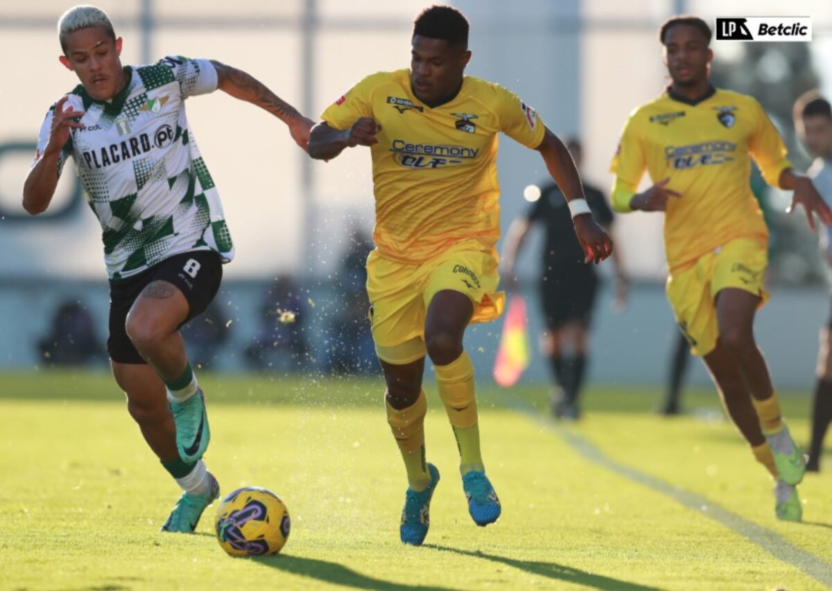 Notícia Flashscore: Besiktas aponta a mira para Pedrão (Portimonense)